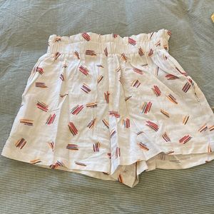 Stretchy linen shorts